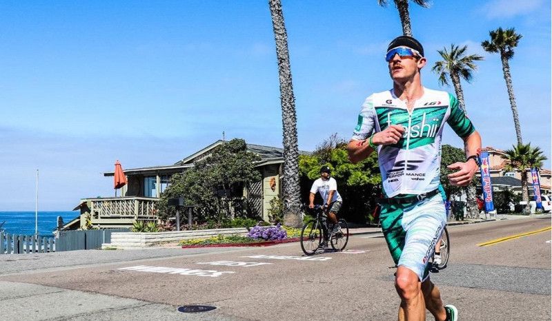 Lionel Sanders, baja de última hora en el Ironman 70.3 de Oceanside