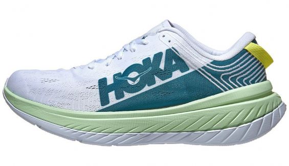 'Tocando la fibra': la locura por las zapatillas de carbono llega al triatlón. 'Tocando la fibra': la locura por las zapatillas de carbono llega al triatlón.