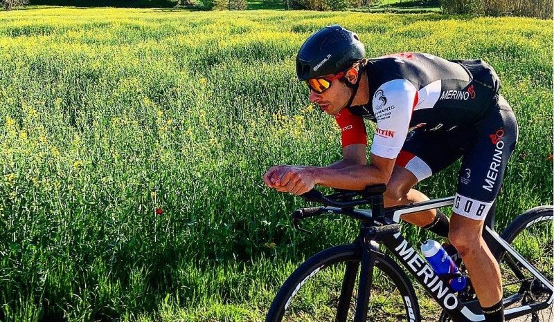 Erik Merino se mide a Tim Don y Cameron Wurf en el Triatlón de Cannes