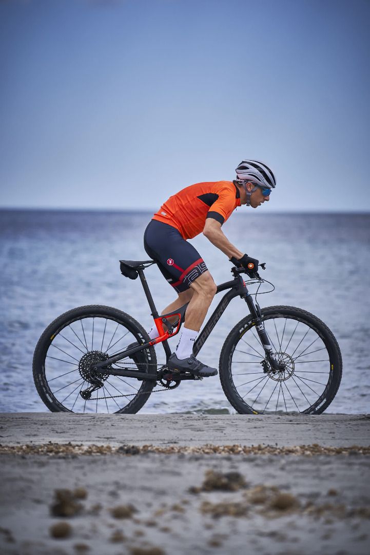 Rubén Ruzafa, con sus nuevas bicis Lapierre 
