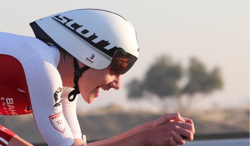 Alistair Brownlee, 2º en el Ironman 70.3 Marbella tras un problema con el casco en la T2