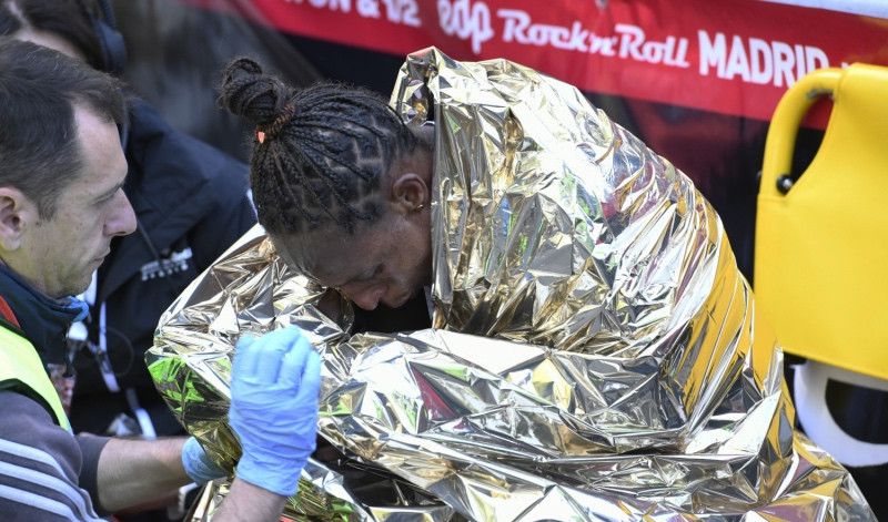 130 corredores del Maratón atendidos por Emergencias, uno por infarto