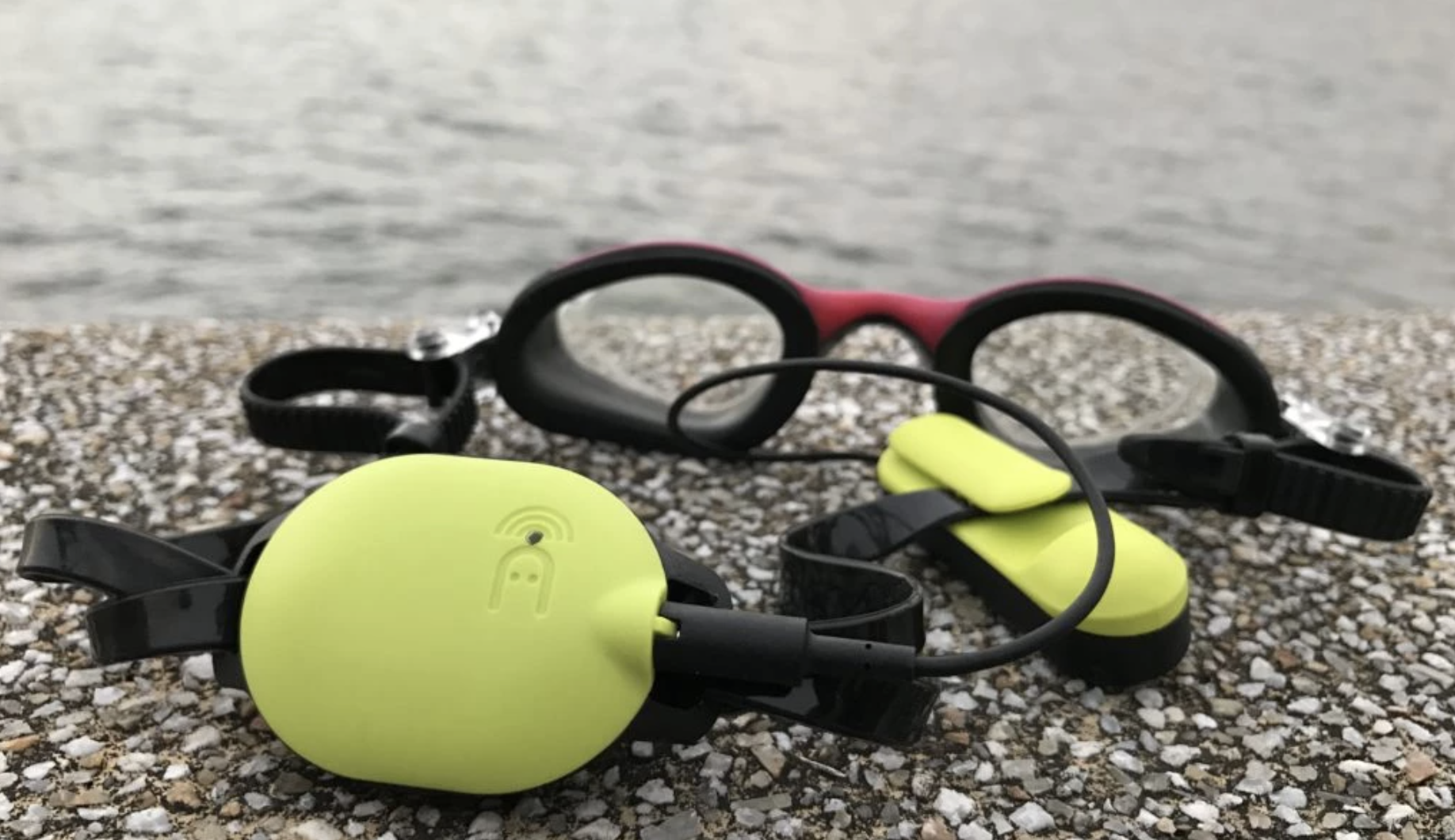  El GPS que revolucionará los entrenamientos de natación: informes de voz en tiempo real.