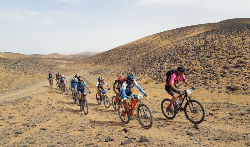Muere el español Fernando Civera en la Titan Desert por un paro cardíaco