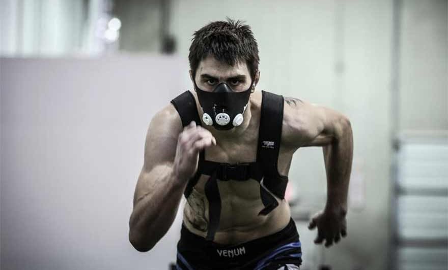 ¿Realmente merece la pena entrenar con la mascara que reduce la entrada de aire?