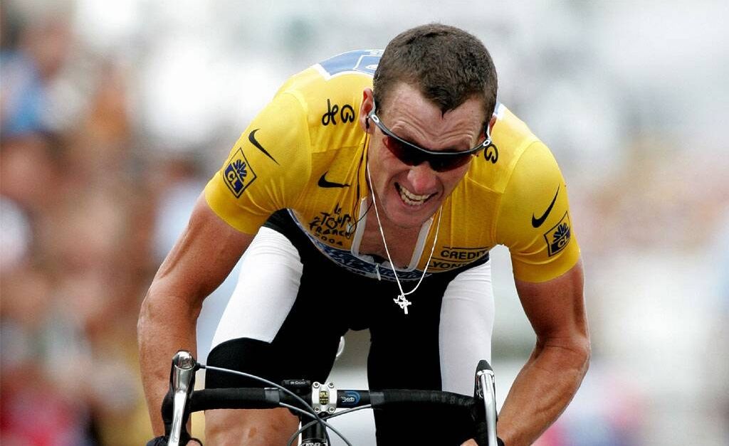 Armstrong: "Desearía poder cambiar lo que sucedió y ser un mejor hombre".