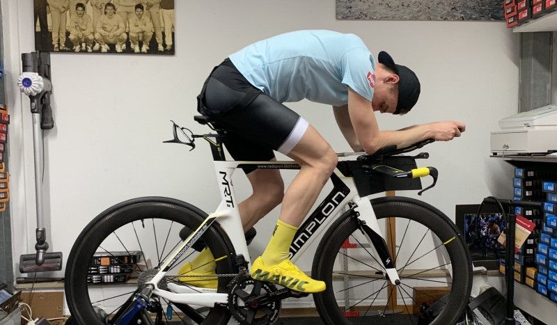 Adiós al reto 'Sub-8': se rompe el triatleta que quería bajar de 8 h en su debut en Ironman