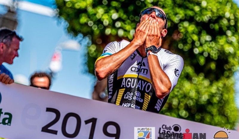 Emilio Aguayo: "Pasé 9 horas disfrutando como nunca del triatlón; me he enamorado de esta distancia" 