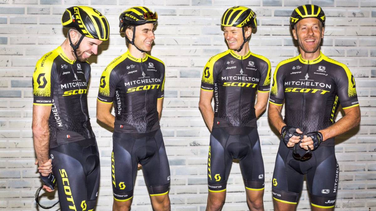 El coronavirus convierte el Mitchelton Scott... en el Team Manuela Fundacion.