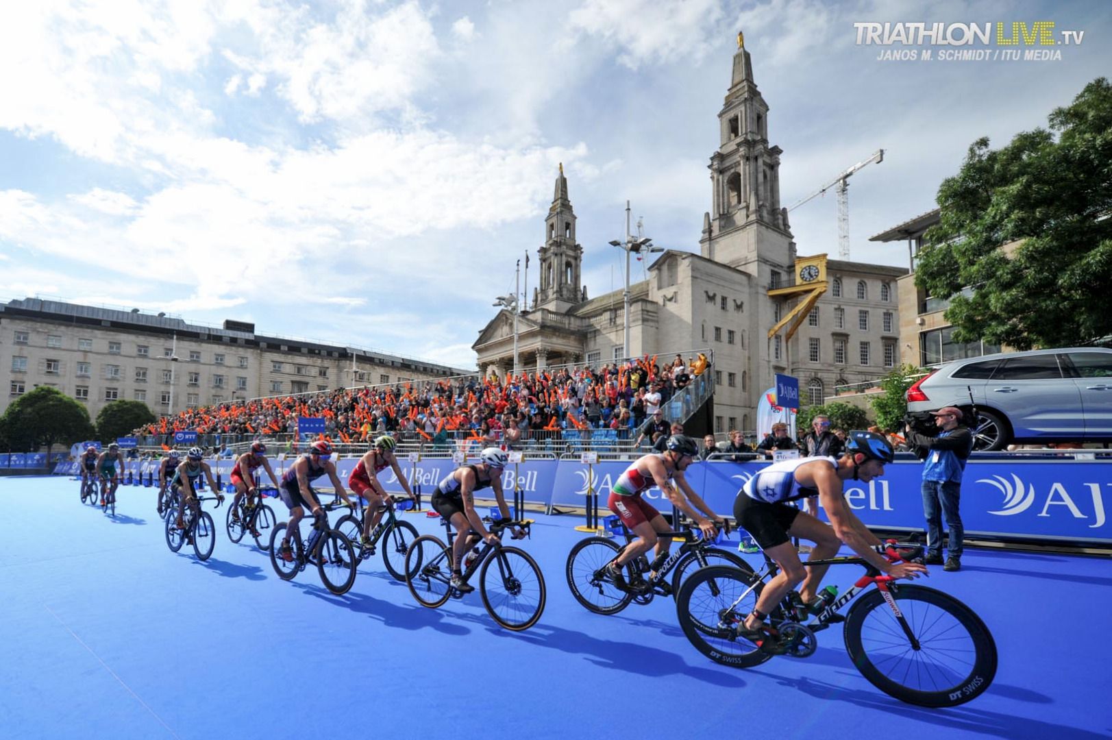 (GALERÍA) Las mejores imágenes de la prueba de Leeds de las WTS 2019