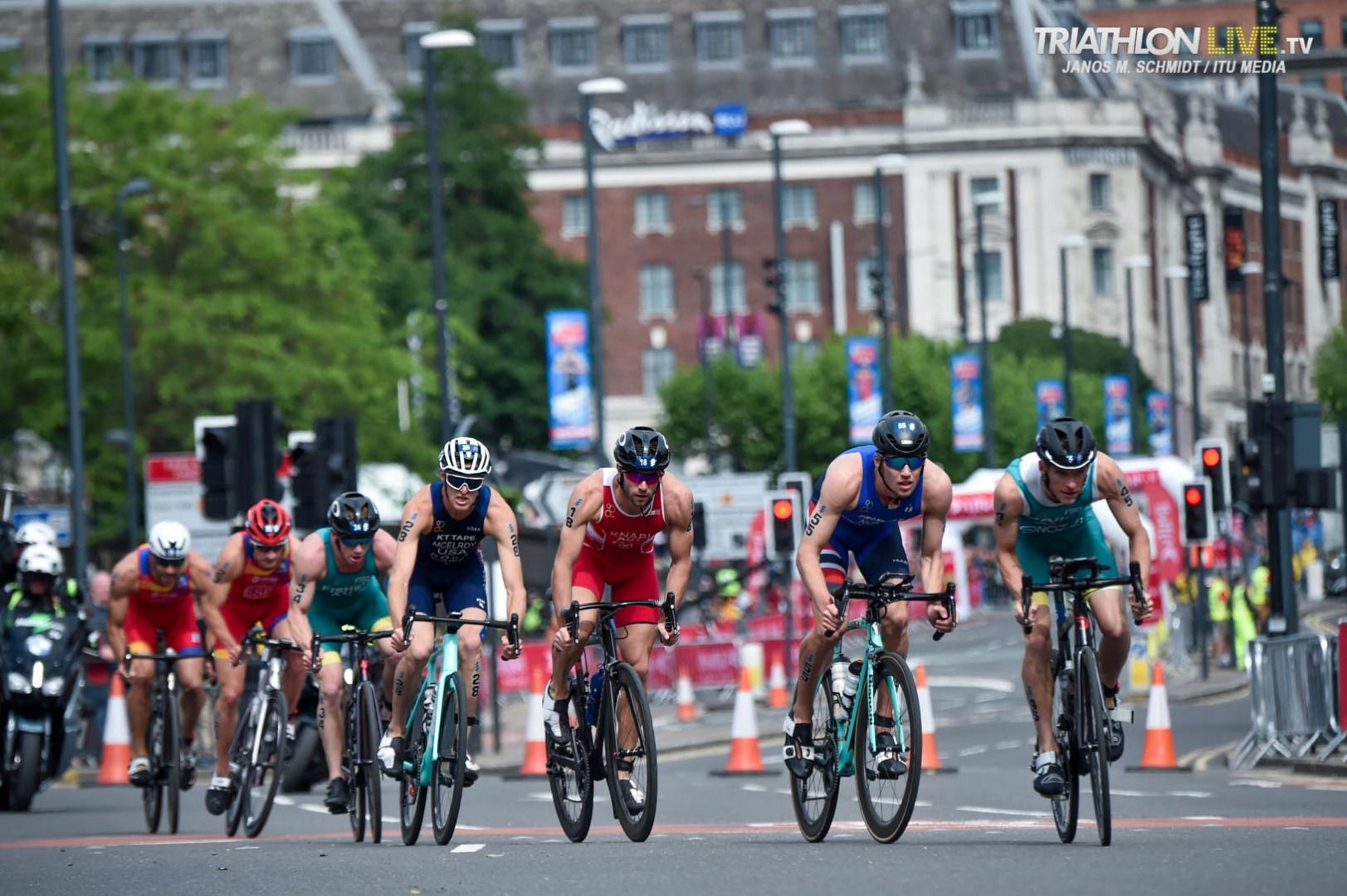 (GALERÍA) Las mejores imágenes de la prueba de Leeds de las WTS 2019