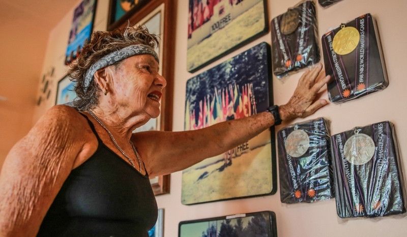 La 'Sirena de Acapulco': 82 años, 2.400 medallas y 400 marcas internacionales