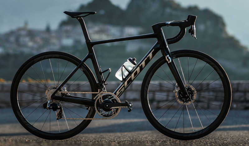 Así es la nueva 'máquina' de Sebastian Kienle y de los Brownlee