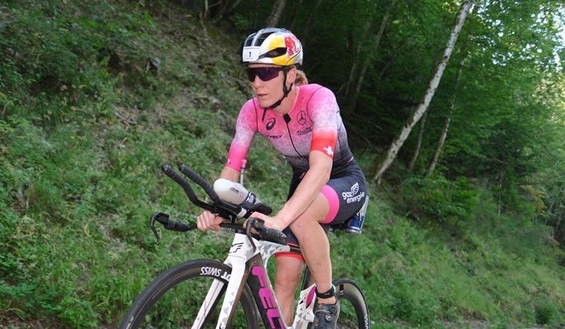 Daniela Ryf, sin rival en el Triathlon Alpe d'Huez
