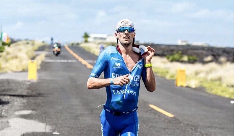 (VÍDEO) Así se avitualla el campeón del mundo Ironman... en 25 segundos