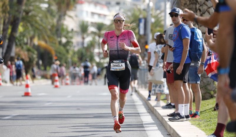 (VÍDEO) Así fue la histórica victoria de Daniela Ryf en el Mundial 70.3 de Niza