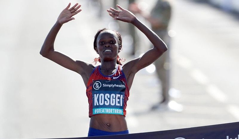 Kosgei gana en Newcastle el medio maratón más rápido de siempre