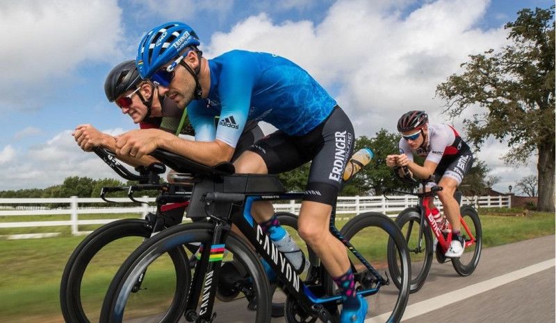 Así es la jornada de entreno de Patrick Lange... a 16 días del Mundial de Kona
