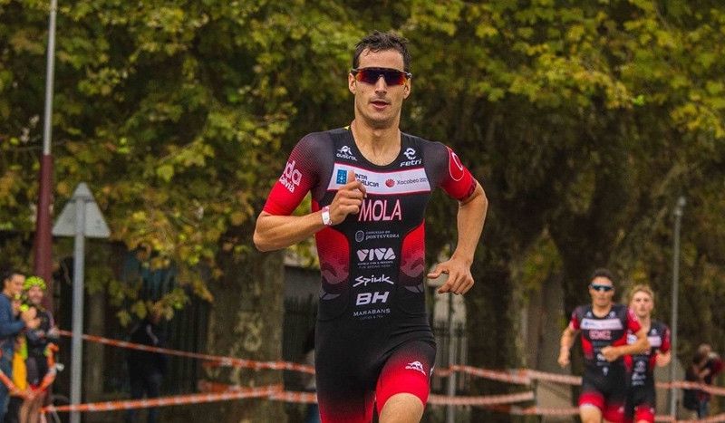 Mola gana el primer ProTour, por delante de Serrat y Gómez Noya