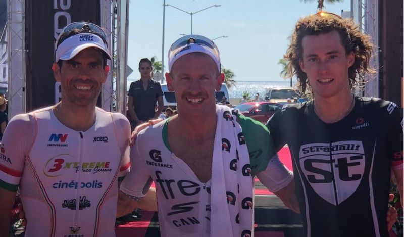 Lionel Sanders 'se pasea' en el Ironman 70.3 Los Cabos