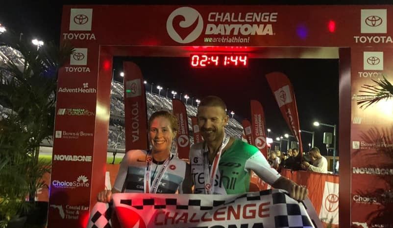 Lionel Sanders gana el Challenge Daytona tras una batalla épica con Pablo Dapena