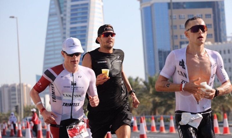 [VÍDEO] ¡Pero qué grande es Frodeno: no te pierdas el gesto que tuvo en plena carrera en Bahrain!