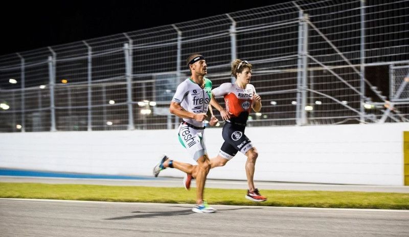  [VÍDEO] Así fue la "batalla" épica entre Pablo Dapena y Sanders en Daytona