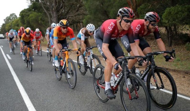 Cameron Wurf "se castiga" con 30 km de carrera a pie... tras 141 km de bici "al límite"
