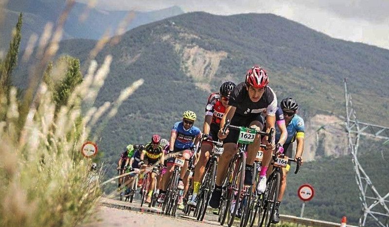 ¿Quieres hacer la Quebrantahuesos con un equipo de ciclistas amateur?