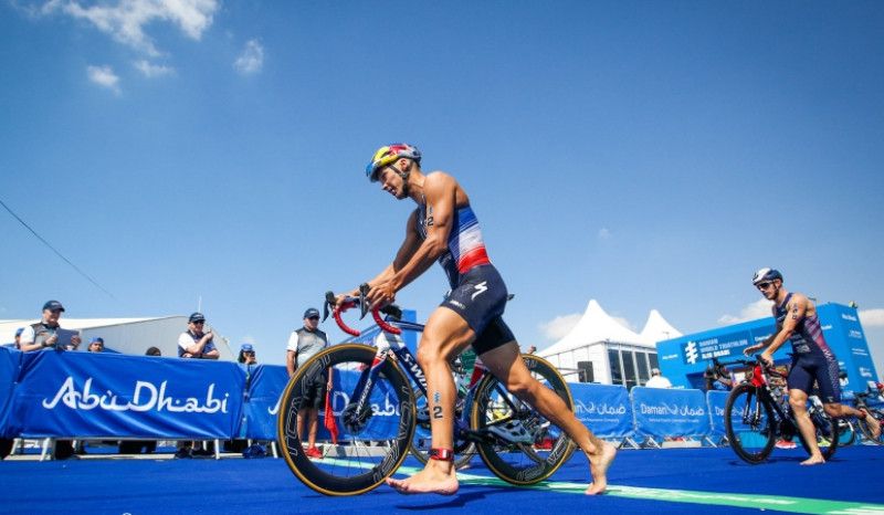 Aplazada por el coronavirus la prueba de Abu Dhabi de las Series Mundiales de Triatlón 