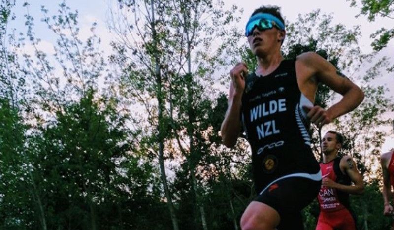 Otro 'niño prodigio' que amenaza a la Tri-Armada: Hayden Wilde hace 13'47" en un 5.000