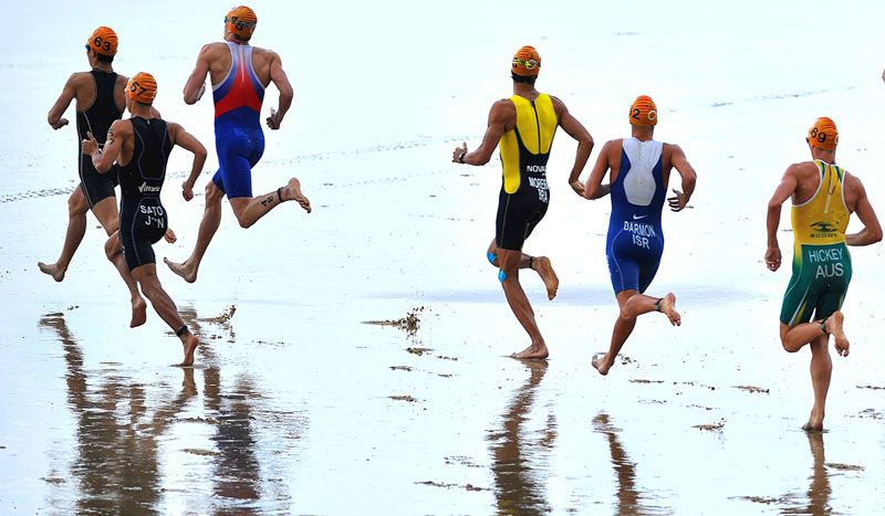 ¿Sabes correr en la playa para no lesionarte?