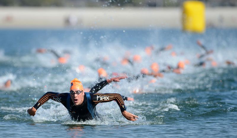 Los mandamientos del triatlón II: nadar en aguas abiertas