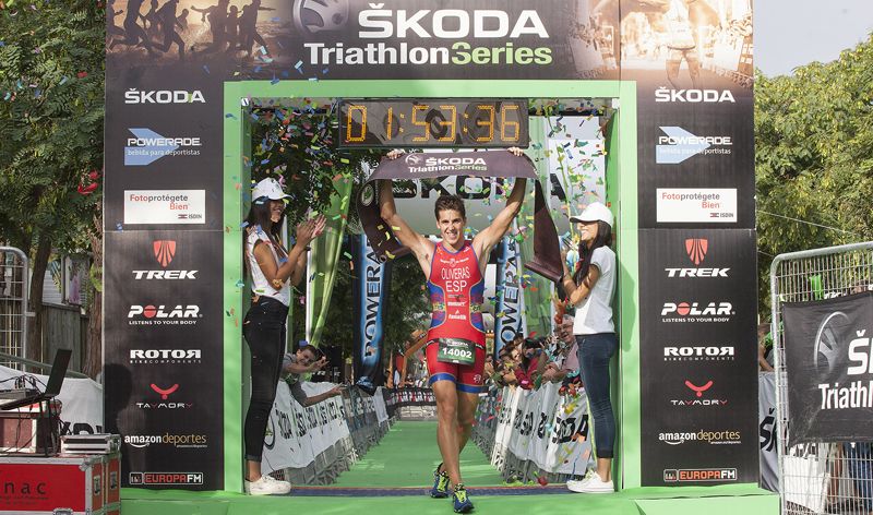 Nan Oliveras vence en el Triatló de Gavà