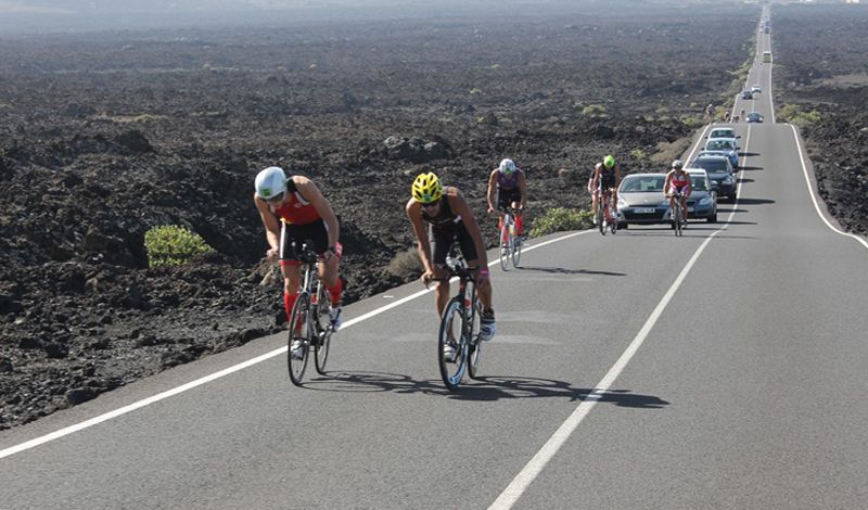 El Ocean Lava Lanzarote Triathlon coronará a los campeones de España