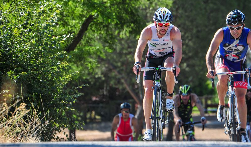 3.000 triatletas participan en el Škoda Triathlon Series Villa de Madrid