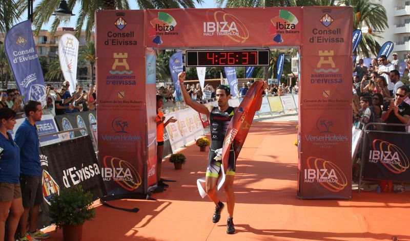 Ibiza acoge este domingo el Campeonato de España de Triatlón Larga Distancia