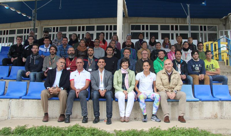Sevilla albergó las Jornadas Técnicas Triatlón y Mujer 2015