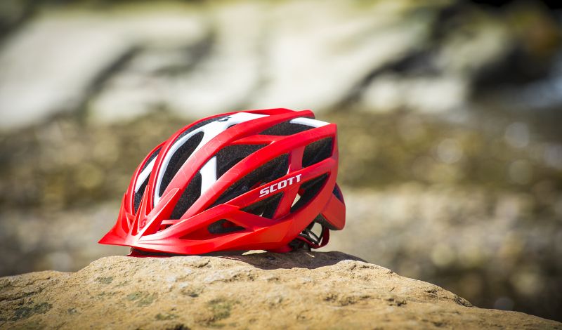 Test: Casco Scott Wit