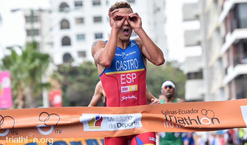 David Castro sube a lo más alto en la Copa del Mundo de Salinas