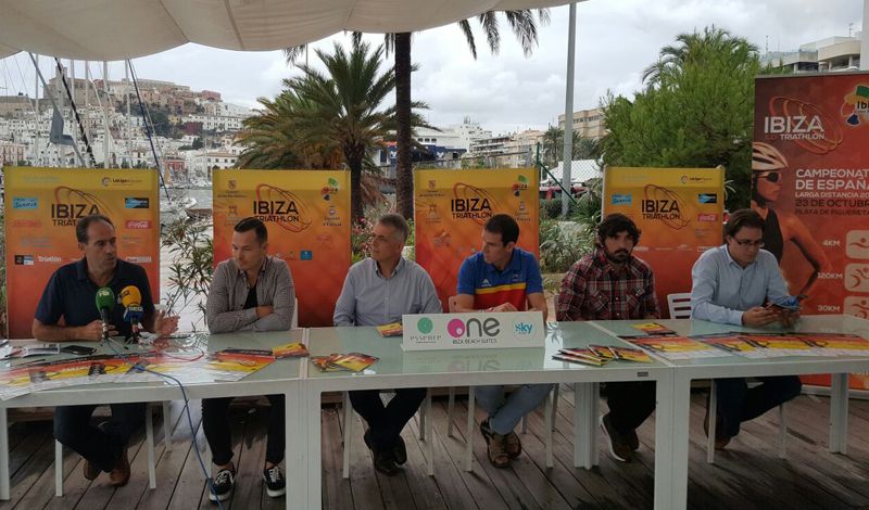 Ibiza Triatlón presenta el Campeonato de España de Triatlón Larga Distancia
