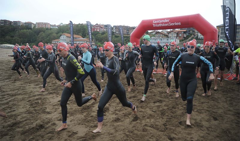 Buen ambiente y alta participación en el Triatlón de Getxo, sede del Santander Triathlon Serieses
