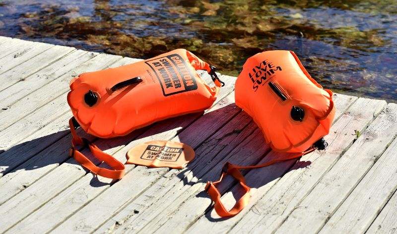 Boya de seguridad estanca BuddySwim