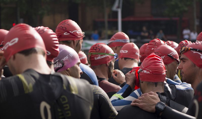 El Bilbao Triathlon bate su record de participación y superará el millar de triatletas en 2017
