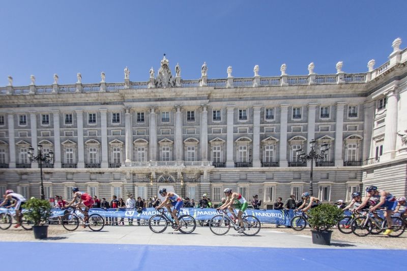 Jonathan Brownlee coquetea con Madrid