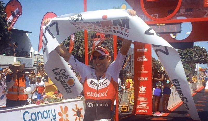 Bart Aernouts y Lucy Charles imponen su ley en el Ironman de Lanzarote