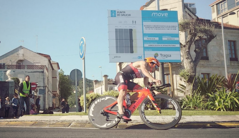 Pablo Dapena y Saleta Castro, campeones gallegos de triatlón sin drafting
