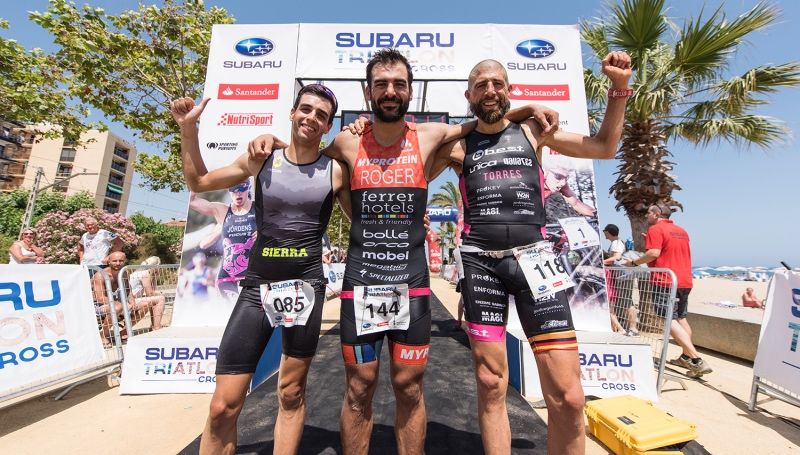 Roger Serrano se hace con la 1ª prueba del Subaru Triatlón Cross
