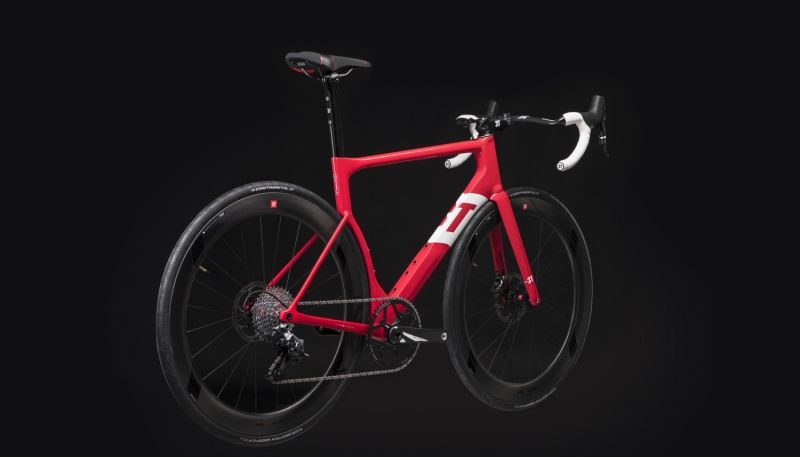 3T STRADA: tan "aero" como cómoda