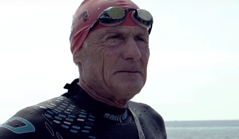 Toni Noe, con 71 años, de nuevo en la salida del Triathlon Vitoria-Gasteiz